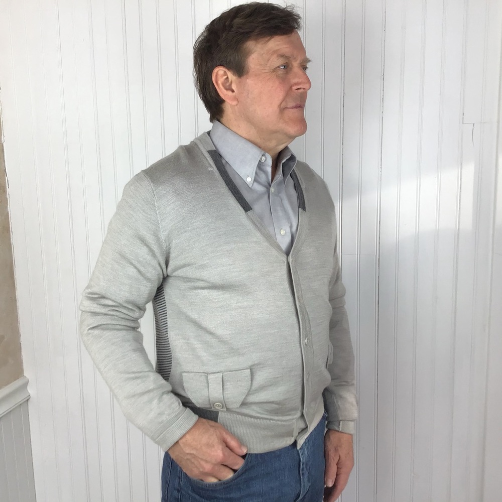 X-RAY Men’s Button Up Gray Cardigan Large